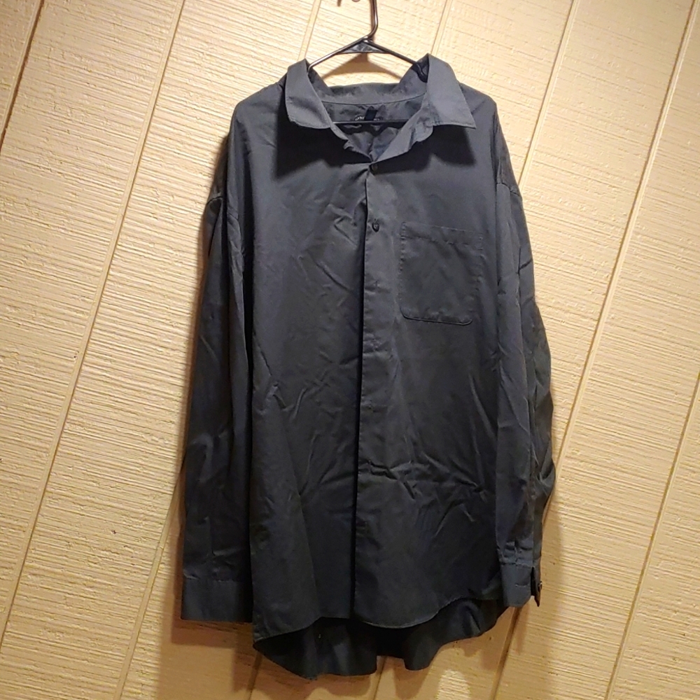 EUC 4XL Dark Gray Van Heusen Studio Dress Shirt